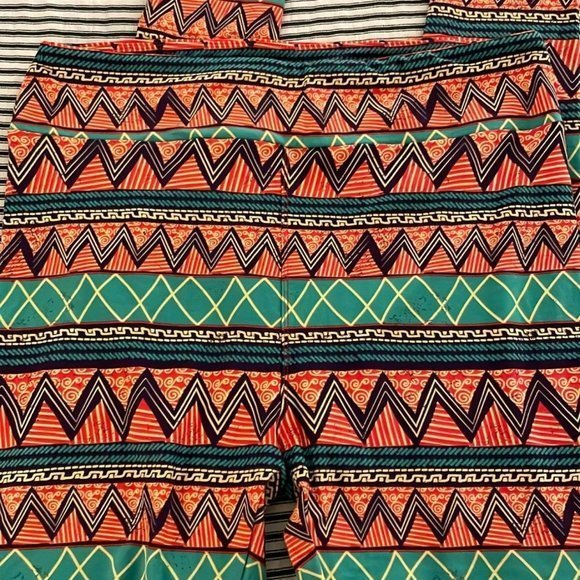 Lularoe Leggings TC - Picture 3 of 5